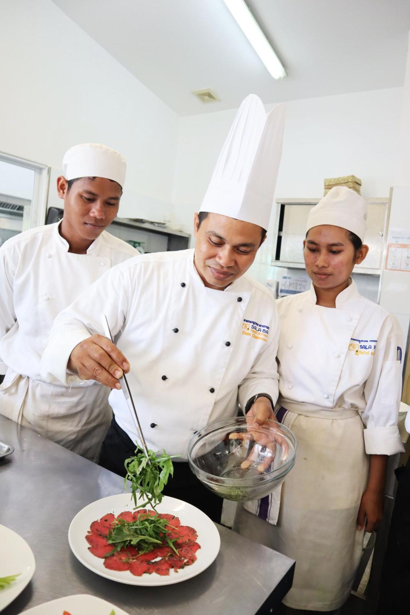 Sala Bai Hotel & Restaurant School シェムリアップ エクステリア 写真